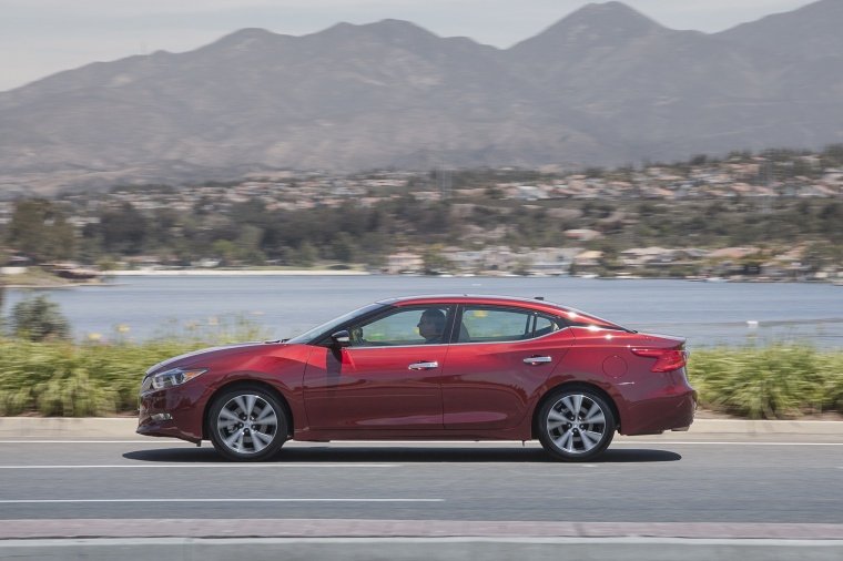 2016 Nissan Maxima Platinum Sedan Picture