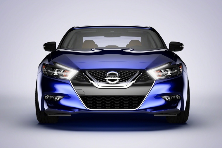 2017 Nissan Maxima SR Sedan Picture