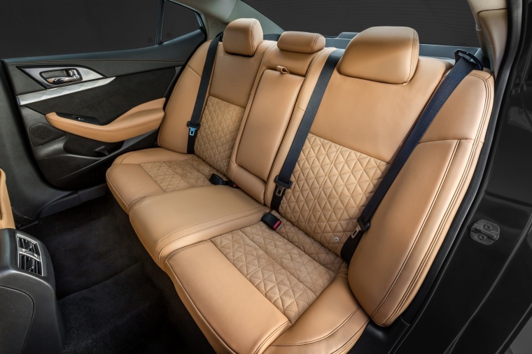 2018 Nissan Maxima SR Sedan Rear Seats Picture