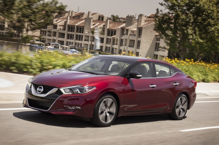 2018 Nissan Maxima Platinum Sedan Picture