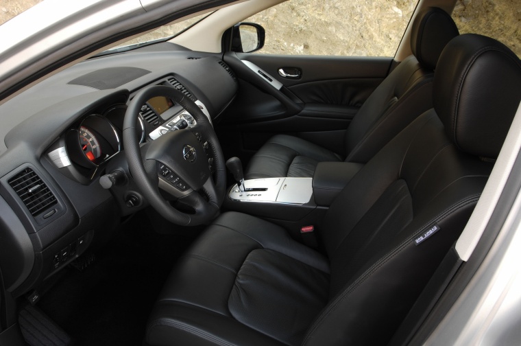 2011 Nissan Murano Front Seats Picture