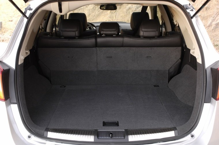 2011 Nissan Murano Trunk Picture