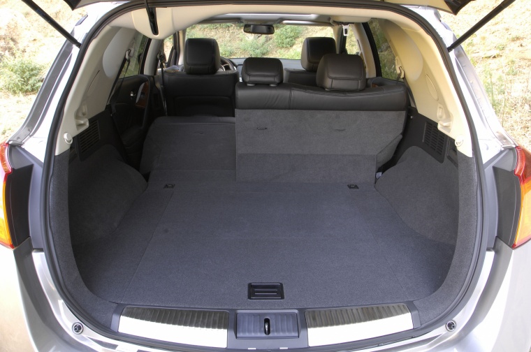 2012 Nissan Murano Trunk Picture