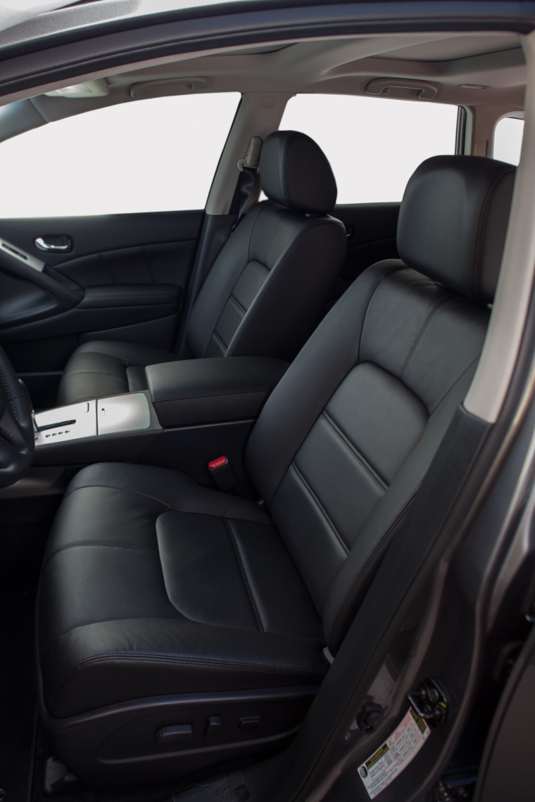 2014 Nissan Murano SL Front Seats Picture