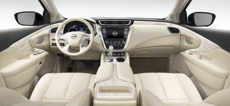 2015 Nissan Murano Cockpit Picture