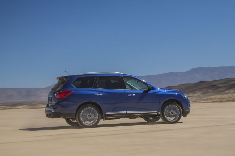 2018 Nissan Pathfinder Platinum 4WD Picture