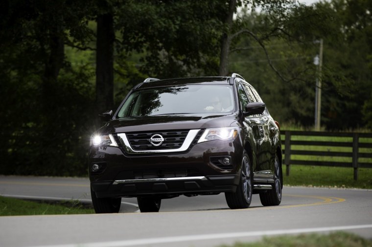 2019 Nissan Pathfinder Platinum 4WD Picture