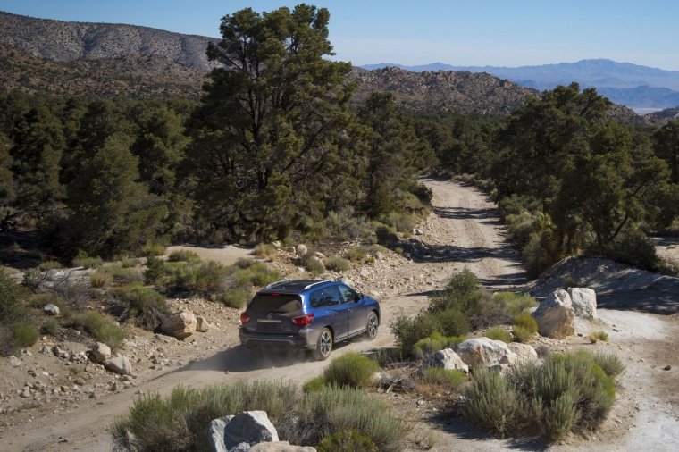 2019 Nissan Pathfinder Platinum 4WD Picture