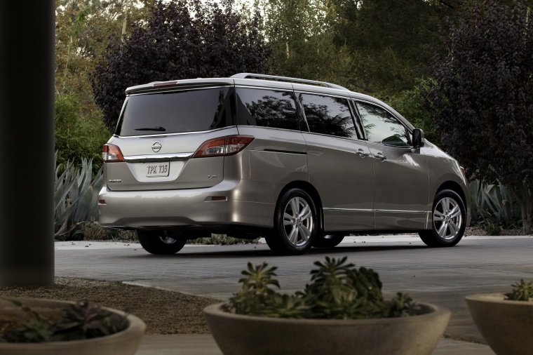 2011 Nissan Quest Picture