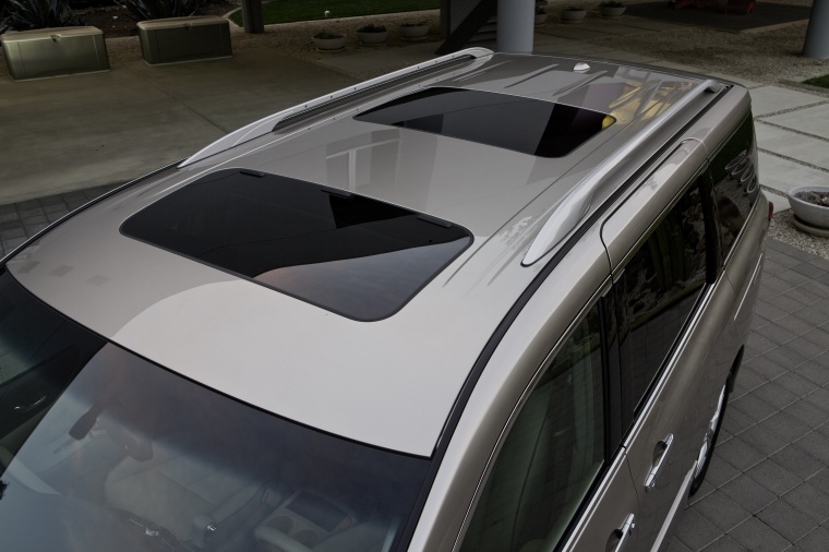 2012 Nissan Quest Roof Picture