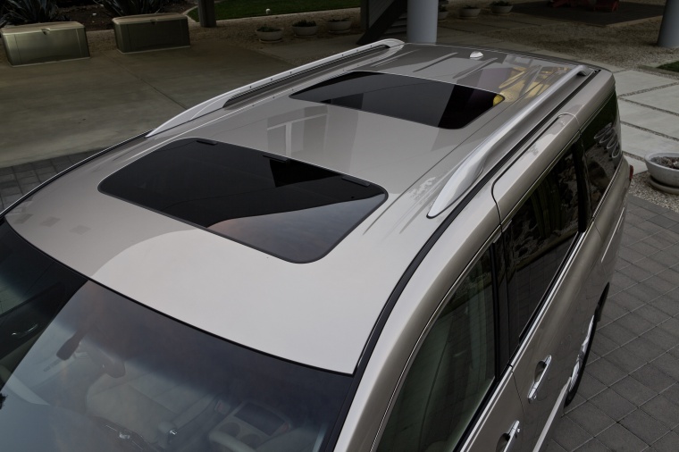 2013 Nissan Quest Roof Picture