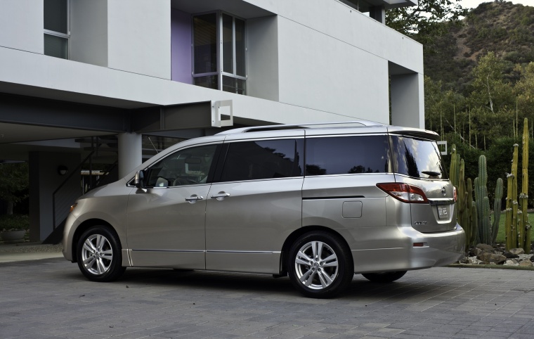 2014 Nissan Quest Picture