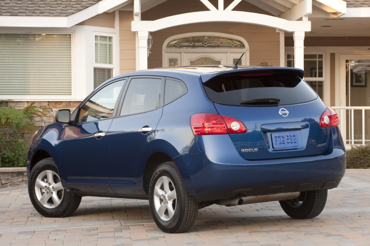 2010 Nissan Rogue 360 Picture