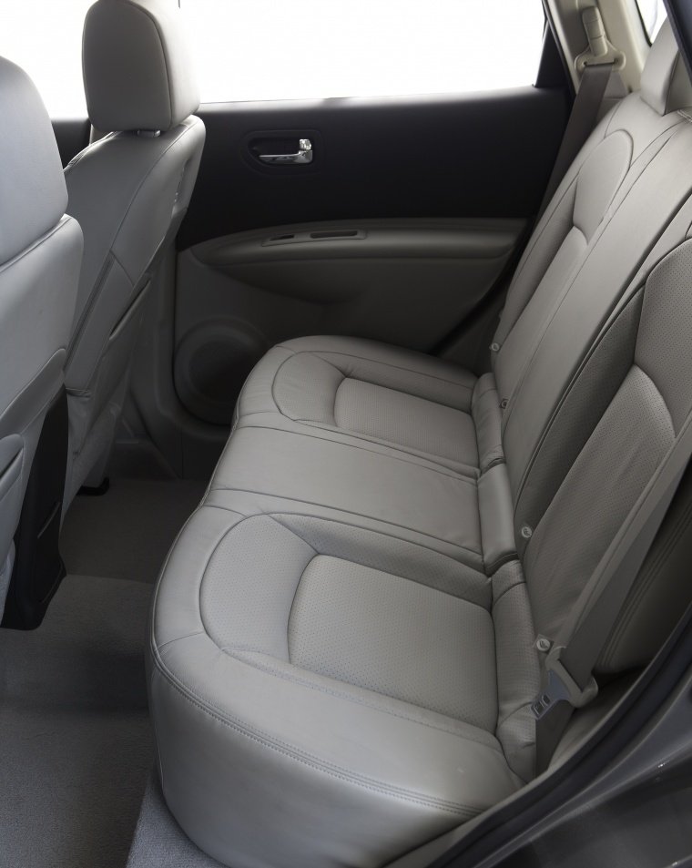 2012 Nissan Rogue SV with SL Package AWD Rear Seats Picture