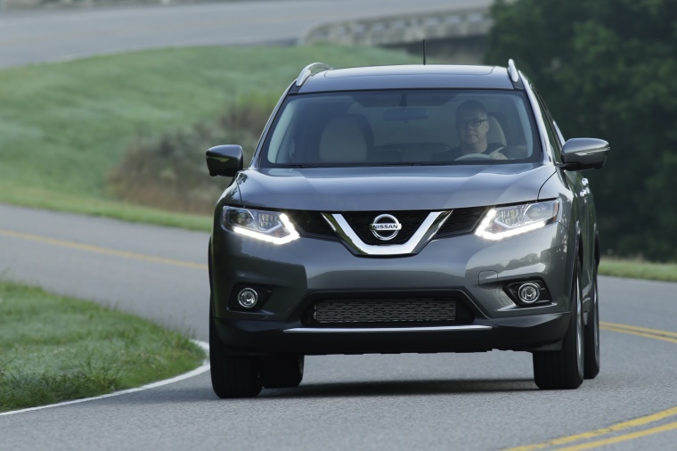 2015 Nissan Rogue SL AWD Picture