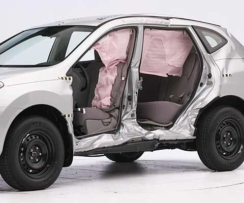 2014 Nissan Rogue Select IIHS Side Impact Crash Test Picture