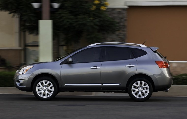 2015 Nissan Rogue Select Picture
