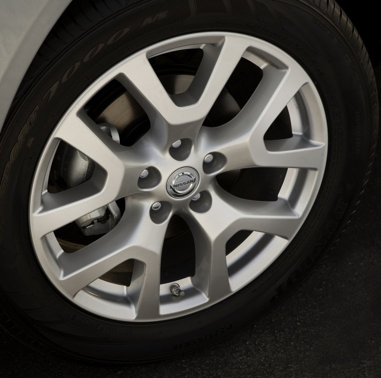 2015 Nissan Rogue Select Rim Picture