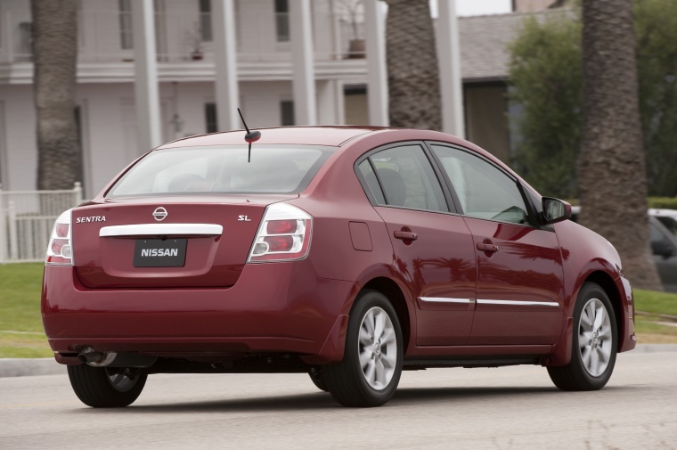 2011 Nissan Sentra SL Sedan Picture