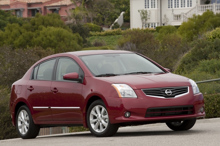 2011 Nissan Sentra SL Sedan Picture