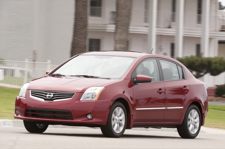 2012 Nissan Sentra SL Sedan Picture