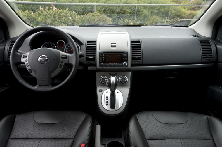 2012 Nissan Sentra SL Sedan Cockpit Picture