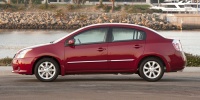 2012 Nissan Sentra Pictures