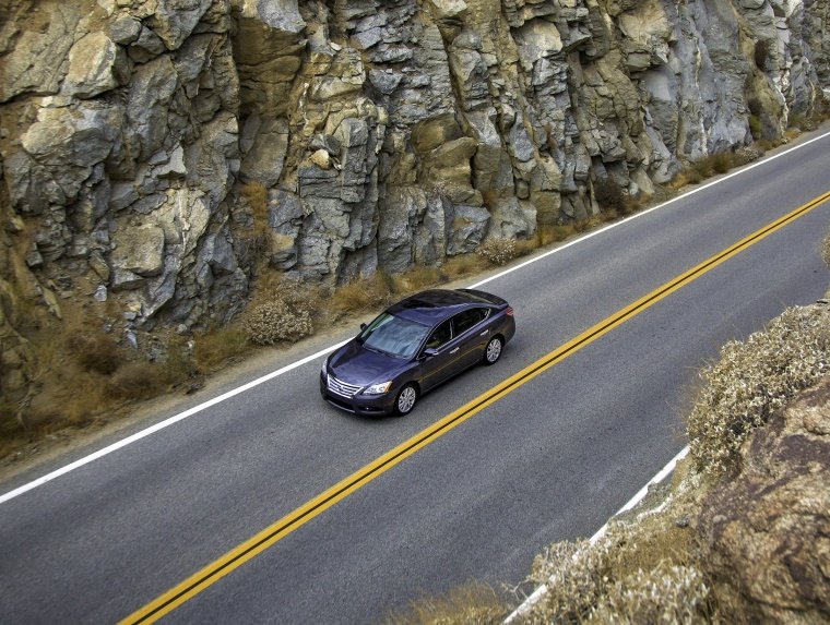 2013 Nissan Sentra SL Picture