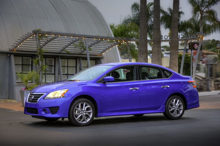 2013 Nissan Sentra SR Picture