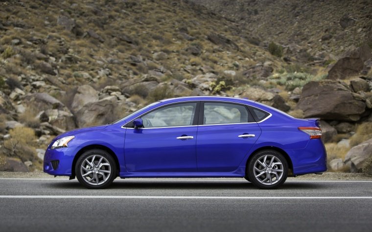2013 Nissan Sentra SR Picture