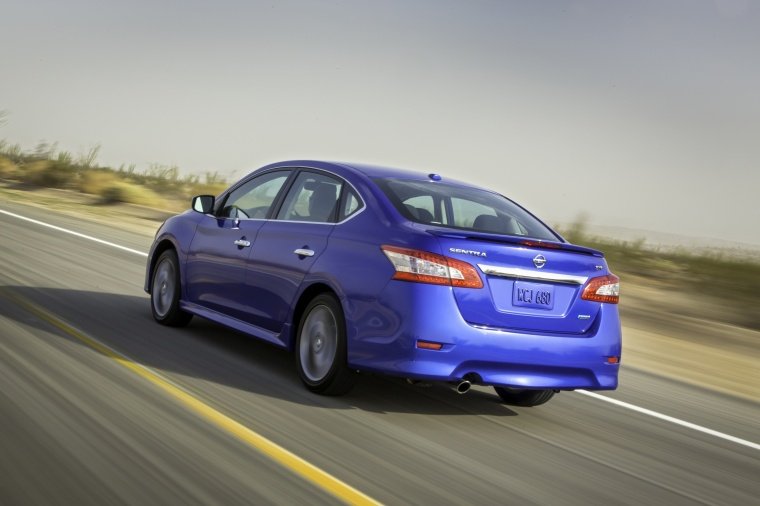 2013 Nissan Sentra SR Picture