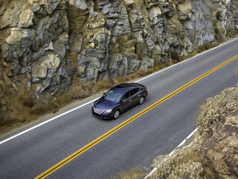 2014 Nissan Sentra SL Picture