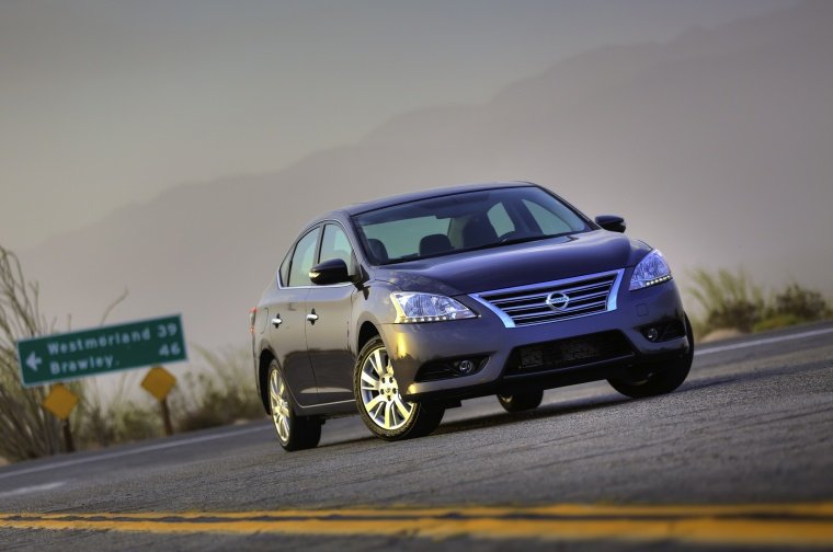 2014 Nissan Sentra SL Picture