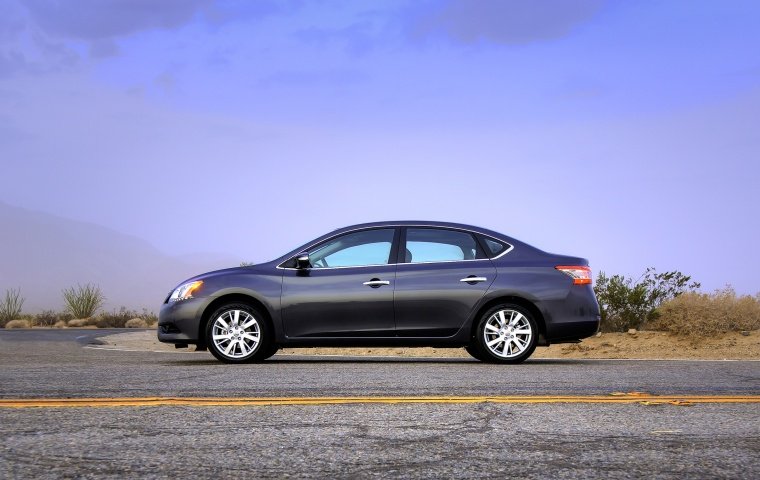 2014 Nissan Sentra SL Picture