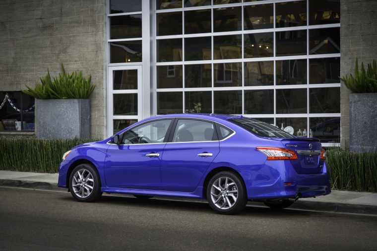 2015 Nissan Sentra SR Picture