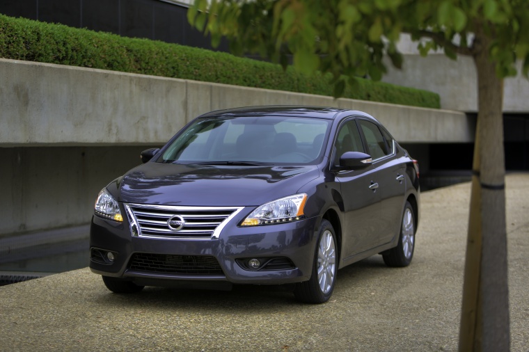 2015 Nissan Sentra SL Picture