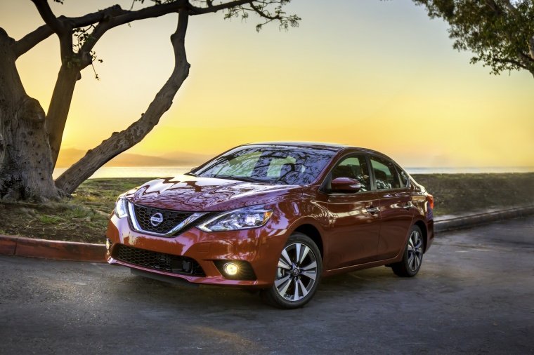2016 Nissan Sentra SL Picture