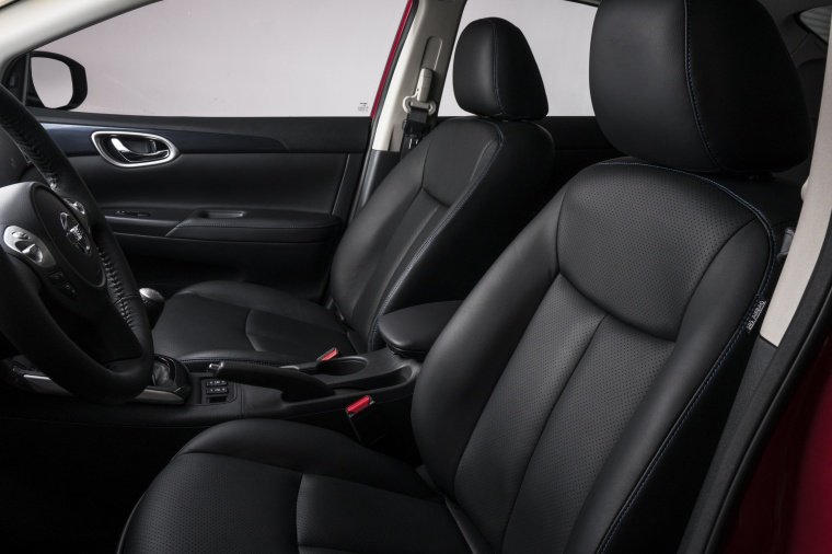 2017 Nissan Sentra SR Turbo Front Seats Picture
