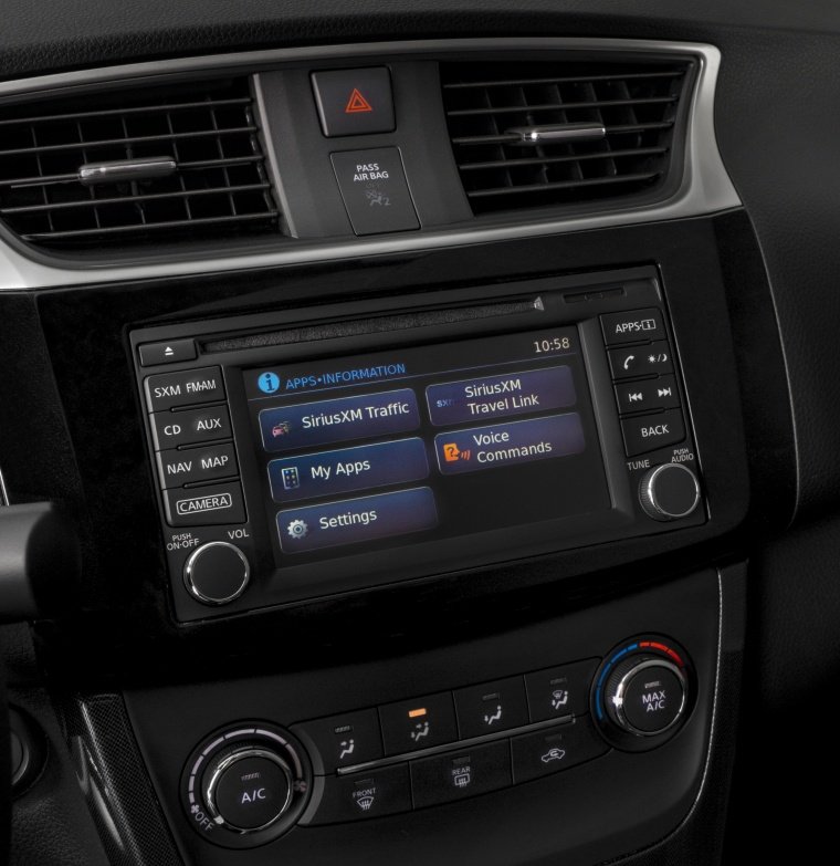 2017 Nissan Sentra SR Turbo Center Stack Picture