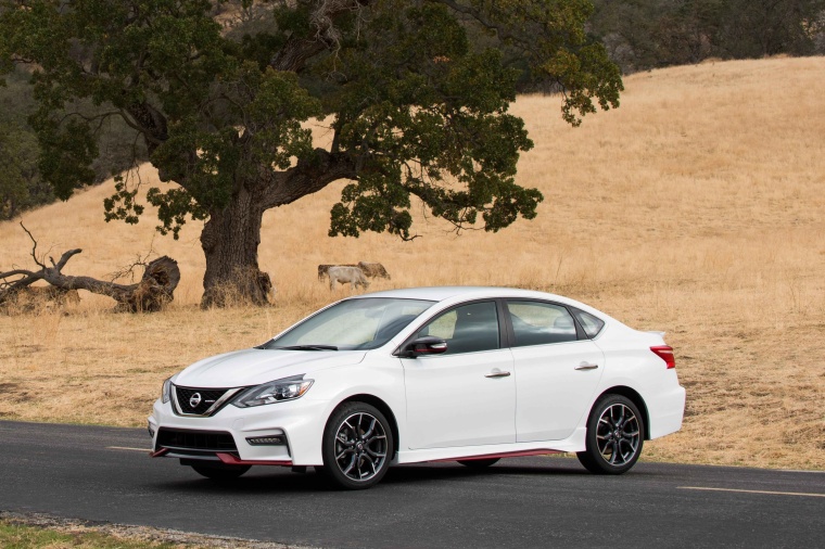 2017 Nissan Sentra NISMO Picture