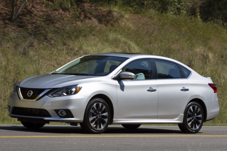 2018 Nissan Sentra SR Turbo Picture