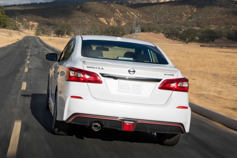 2018 Nissan Sentra NISMO Picture