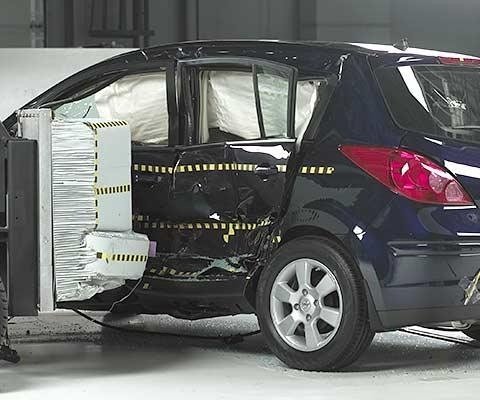 2011 Nissan Versa Sedan IIHS Side Impact Crash Test Picture