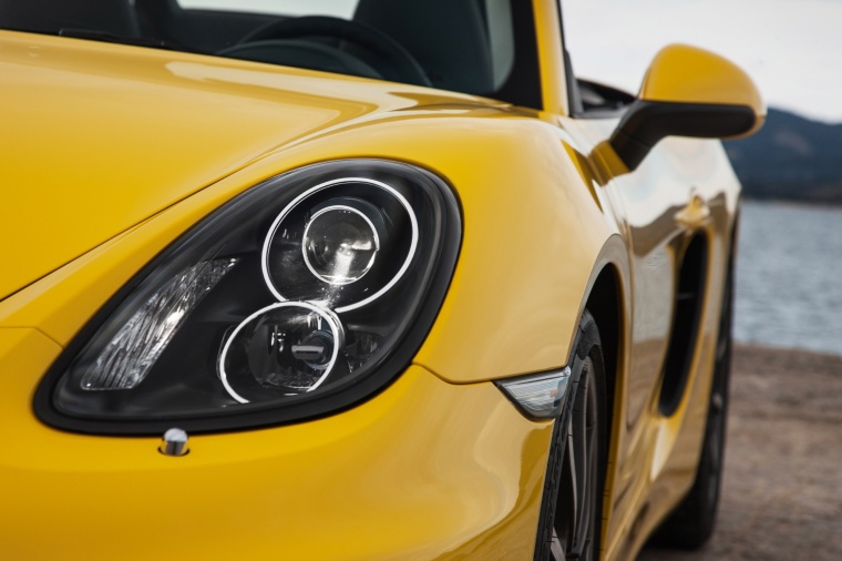 2014 Porsche Boxster S Headlight Picture