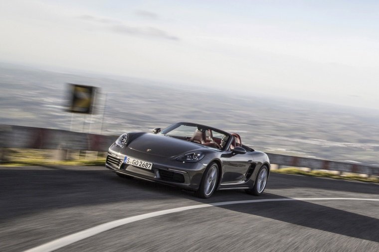 2018 Porsche 718 Boxster Picture