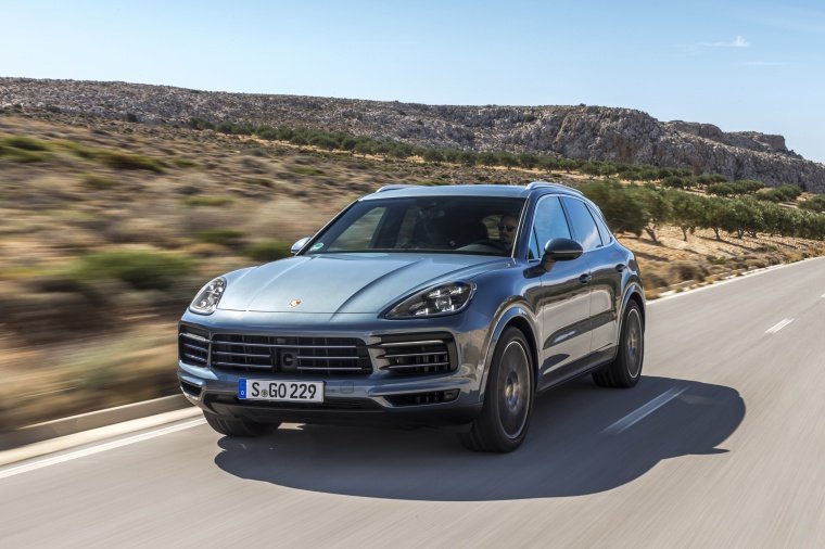 2019 Porsche Cayenne S AWD Picture