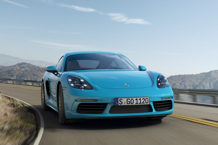 2018 Porsche 718 Cayman S Picture