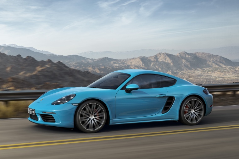 2018 Porsche 718 Cayman S Picture