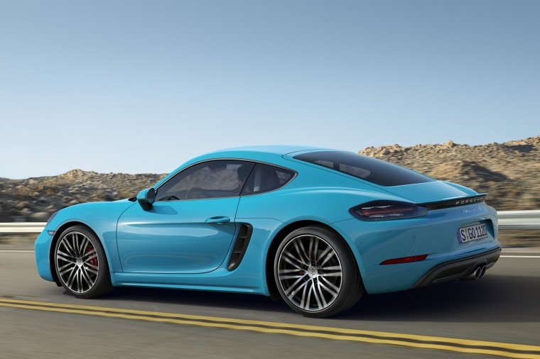2018 Porsche 718 Cayman S Picture