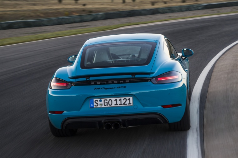 2018 Porsche 718 Cayman GTS Picture